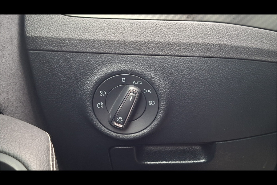 Škoda Superb Combi 1.5 TSI ACT Sportline Pano Trekhaak Canton Memory Alcantara Adap.Cruise VOL!