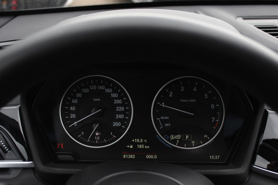 BMW X1 xDrive20i High Exe. M Sport / Trekhaak / Camera / Alcantara / Keyless / 19'' / Navigatie / Stoelverwarming / DAB / Cruise Control