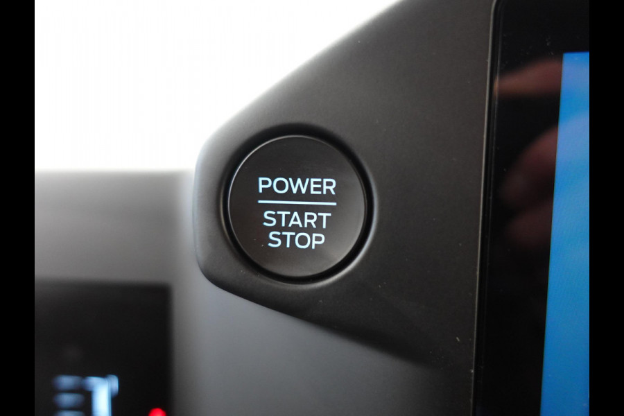 Ford Transit Custom 300 2.0 TDCI L2H1 Trend Automaat Airco Navigatie Cruise Control Trekhaak