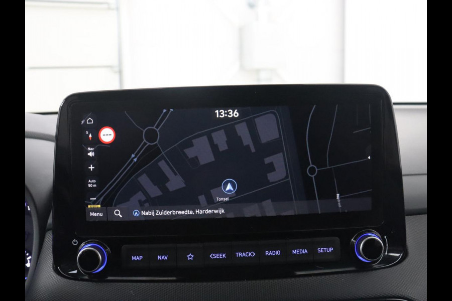 Hyundai Kona 1.6 GDI HEV Premium | Apple Carplay | LED | Stoelverwarming | KRELL Sound | Leder | Stuur/stoel verwarming | Camera | Park assist |