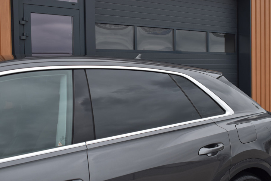 Audi Q8 55 TFSI e Quattro | Luchtvering | Trekhaak | B&O | Leer | 360 camera | 22"