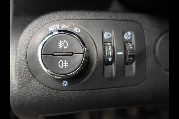 Opel Combo 1.5D L1H1 Edition 3-zits Airco Navigatie  Trekhaak parkeersensoren
