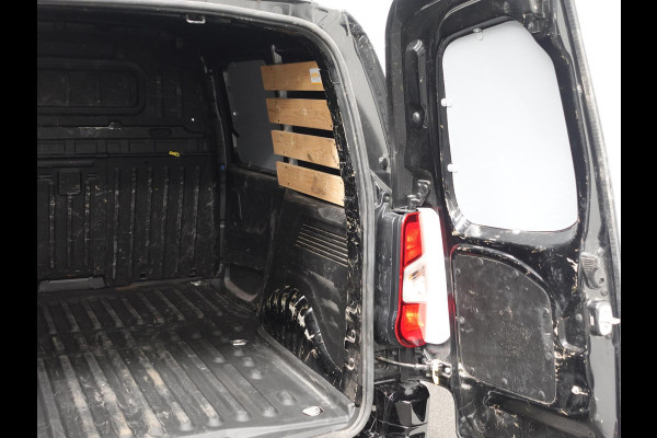 Opel Combo 1.5D L1H1 Edition 3-zits Airco Navigatie  Trekhaak parkeersensoren