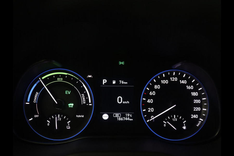 Hyundai Kona 1.6 GDI HEV Premium | Apple Carplay | LED | Stoelverwarming | KRELL Sound | Leder | Stuur/stoel verwarming | Camera | Park assist |
