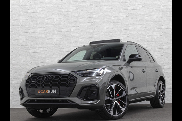 Audi Q5 55 367pk Competition #RS-Leder | ACC | Panorama | Lane Assist | 21" | Sfeerverlichting | Camera | Carplay | Stuurwielverwarming | Black Optic | Draadloos laden | Sportstoelen | 91000,= Nw.Pr. | 10-2024 | 23dkm! | Fabr. Garantie.