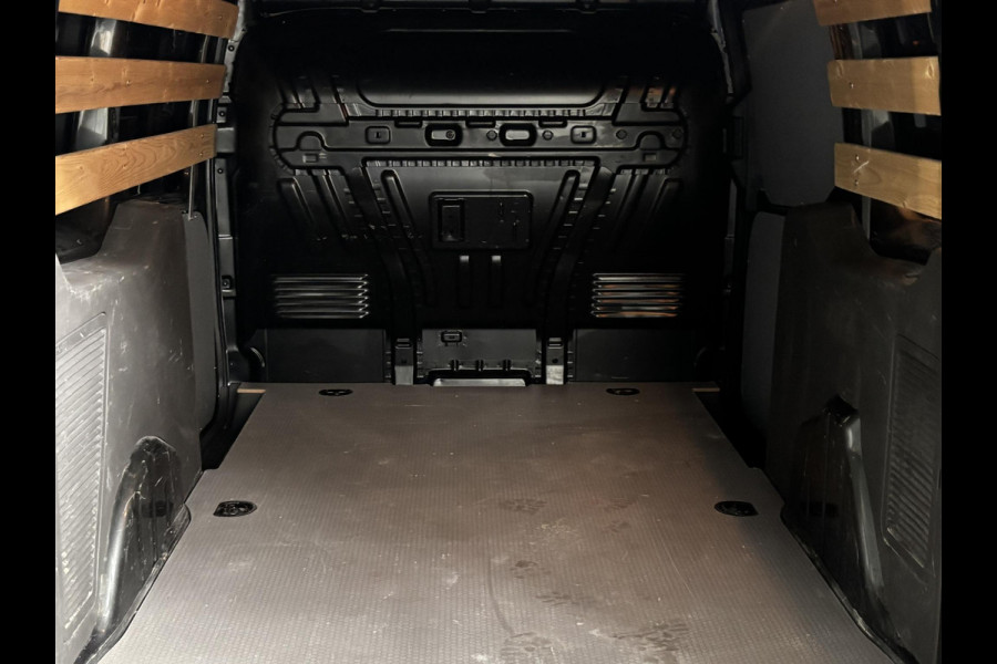 Ford Transit Connect L2 Automaat Navigatie Airco Parkeersensoren Cruise Control 3-Zits Camera