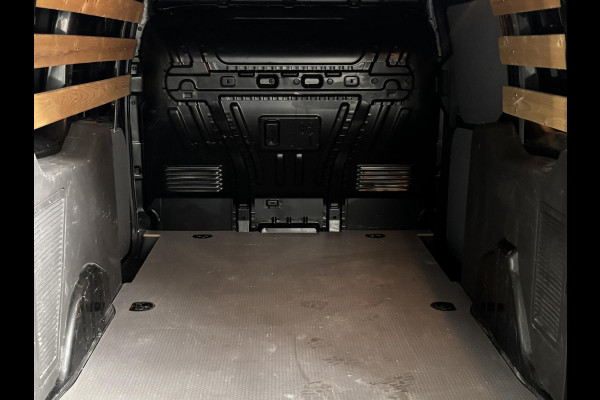 Ford Transit Connect L2 Automaat Navigatie Airco Parkeersensoren Cruise Control 3-Zits Camera