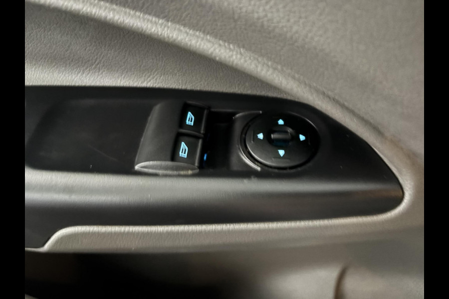 Ford Transit Connect L2 Automaat Navigatie Airco Parkeersensoren Cruise Control 3-Zits Camera