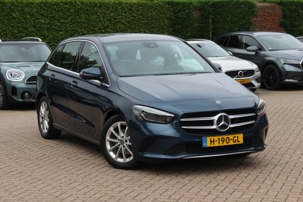 Mercedes-Benz B-Klasse 180 Advantage / Camera / Bruin Leder / Matrix LED / 17'' / CarPlay / Virtual Cockpit / Cruise Control / Elektr. achterklep