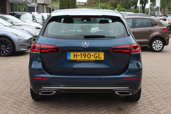 Mercedes-Benz B-Klasse 180 Advantage / Camera / Bruin Leder / Matrix LED / 17'' / CarPlay / Virtual Cockpit / Cruise Control / Elektr. achterklep