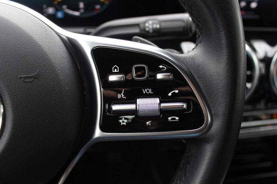 Mercedes-Benz B-Klasse 180 Advantage / Camera / Bruin Leder / Matrix LED / 17'' / CarPlay / Virtual Cockpit / Cruise Control / Elektr. achterklep