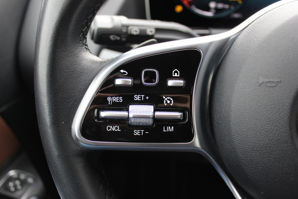 Mercedes-Benz B-Klasse 180 Advantage / Camera / Bruin Leder / Matrix LED / 17'' / CarPlay / Virtual Cockpit / Cruise Control / Elektr. achterklep