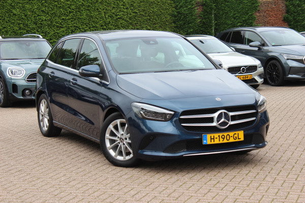 Mercedes-Benz B-Klasse 180 Advantage / Camera / Bruin Leder / Matrix LED / 17'' / CarPlay / Virtual Cockpit / Cruise Control / Elektr. achterklep
