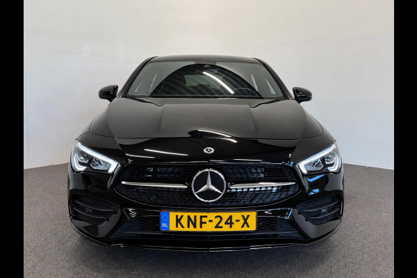 Mercedes-Benz CLA-Klasse Shooting Brake 250 e AMG Limited PHEV SoH 97%  AMG  Leder Alcantara Camera Navigatie Apple CarPlay Stoelverwarming Sfeerverlichting Elektrische achterklep Wireless charging