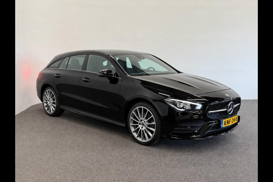 Mercedes-Benz CLA-Klasse Shooting Brake 250 e AMG Limited PHEV SoH 97%  AMG  Leder Alcantara Camera Navigatie Apple CarPlay Stoelverwarming Sfeerverlichting Elektrische achterklep Wireless charging