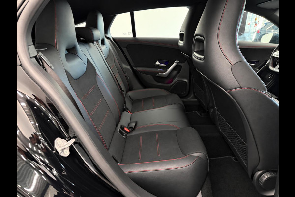 Mercedes-Benz CLA-Klasse Shooting Brake 250 e AMG Limited PHEV SoH 97%  AMG  Leder Alcantara Camera Navigatie Apple CarPlay Stoelverwarming Sfeerverlichting Elektrische achterklep Wireless charging