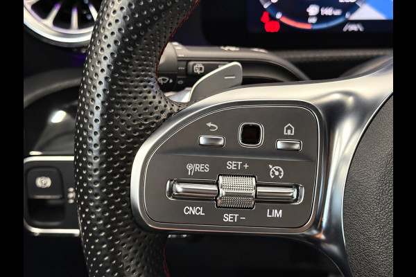 Mercedes-Benz CLA-Klasse Shooting Brake 250 e AMG Limited PHEV SoH 97%  AMG  Leder Alcantara Camera Navigatie Apple CarPlay Stoelverwarming Sfeerverlichting Elektrische achterklep Wireless charging