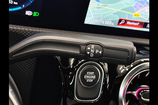 Mercedes-Benz CLA-Klasse Shooting Brake 250 e AMG Limited PHEV SoH 97%  AMG  Leder Alcantara Camera Navigatie Apple CarPlay Stoelverwarming Sfeerverlichting Elektrische achterklep Wireless charging