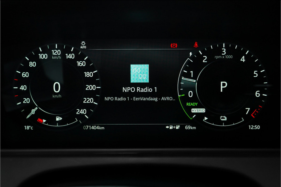 Land Rover Range Rover Velar 2.0 P400e Pano ACC Stoelvent Black Pack Winter Pack