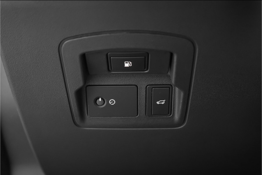 Land Rover Range Rover Velar 2.0 P400e Pano ACC Stoelvent Black Pack Winter Pack