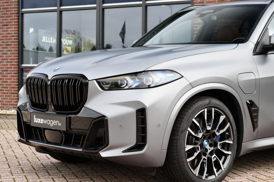 BMW X5 xDrive50e M-Sport Frozen-grey Pano Trekh Massage ACC 360 HUD 4WS Soft-close H/K