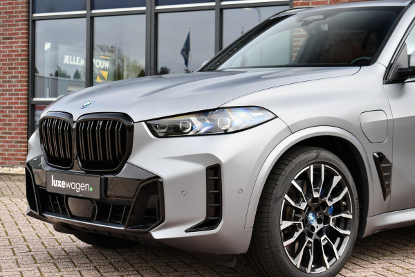 BMW X5 xDrive50e M-Sport Frozen-grey Pano Trekh Massage ACC 360 HUD 4WS Soft-close H/K