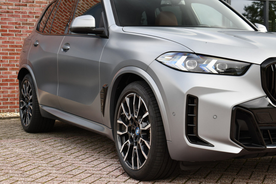 BMW X5 xDrive50e M-Sport Frozen-grey Pano Trekh Massage ACC 360 HUD 4WS Soft-close H/K