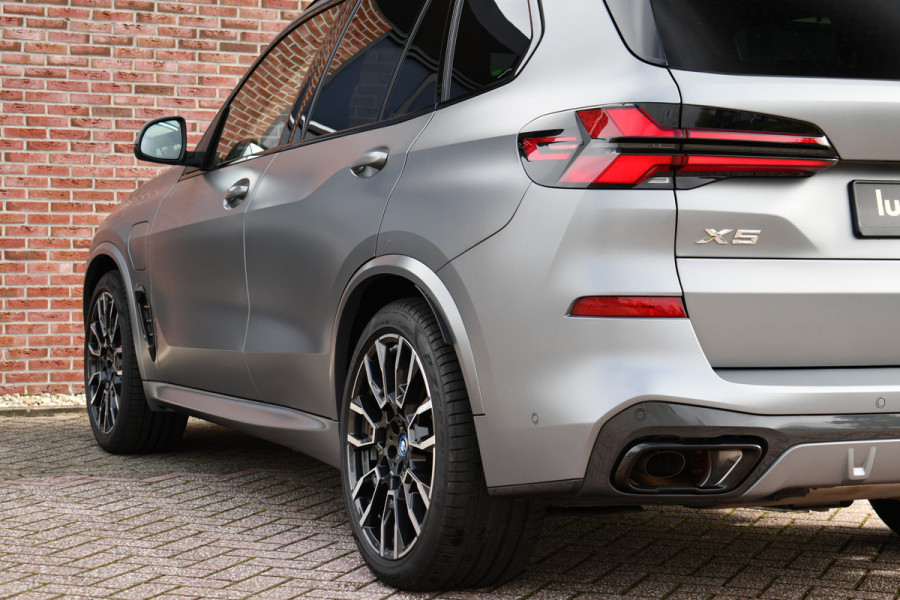 BMW X5 xDrive50e M-Sport Frozen-grey Pano Trekh Massage ACC 360 HUD 4WS Soft-close H/K