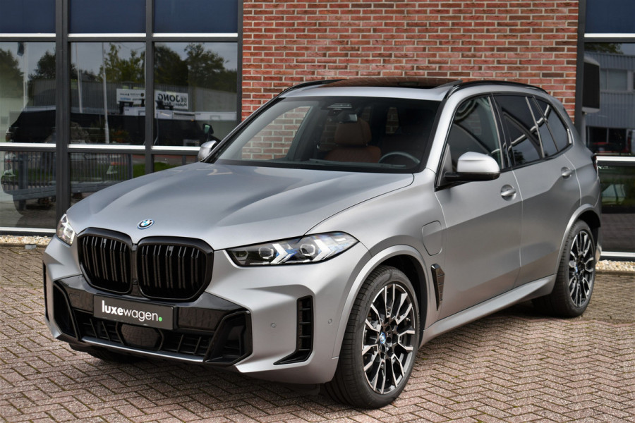 BMW X5 xDrive50e M-Sport Frozen-grey Pano Trekh Massage ACC 360 HUD 4WS Soft-close H/K