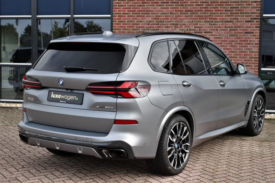BMW X5 xDrive50e M-Sport Frozen-grey Pano Trekh Massage ACC 360 HUD 4WS Soft-close H/K