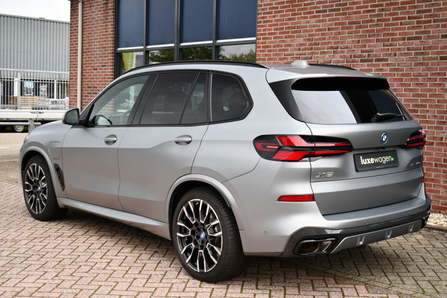 BMW X5 xDrive50e M-Sport Frozen-grey Pano Trekh Massage ACC 360 HUD 4WS Soft-close H/K