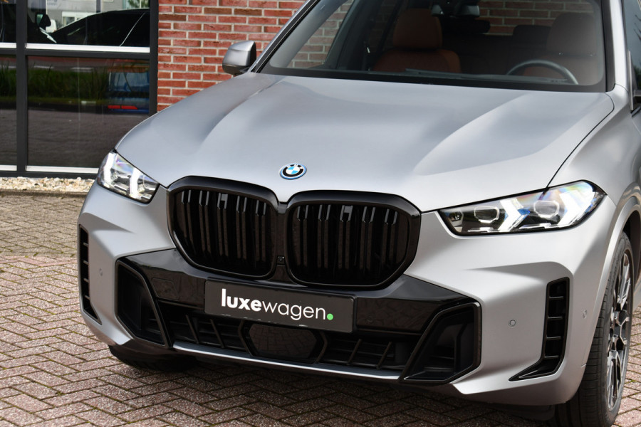 BMW X5 xDrive50e M-Sport Frozen-grey Pano Trekh Massage ACC 360 HUD 4WS Soft-close H/K