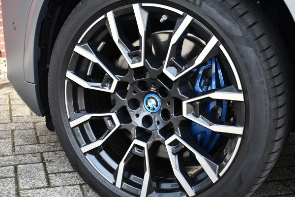 BMW X5 xDrive50e M-Sport Frozen-grey Pano Trekh Massage ACC 360 HUD 4WS Soft-close H/K