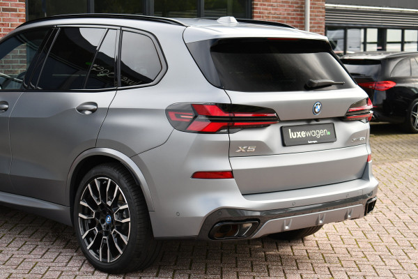 BMW X5 xDrive50e M-Sport Frozen-grey Pano Trekh Massage ACC 360 HUD 4WS Soft-close H/K