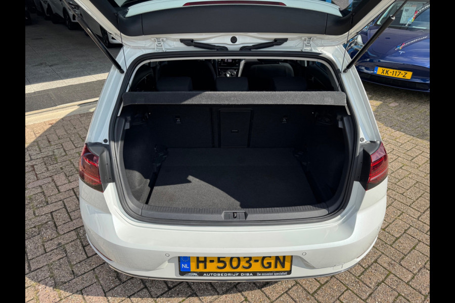 Volkswagen Golf 1.5 TSI Comfortline Business AUT CARPLAY NAP