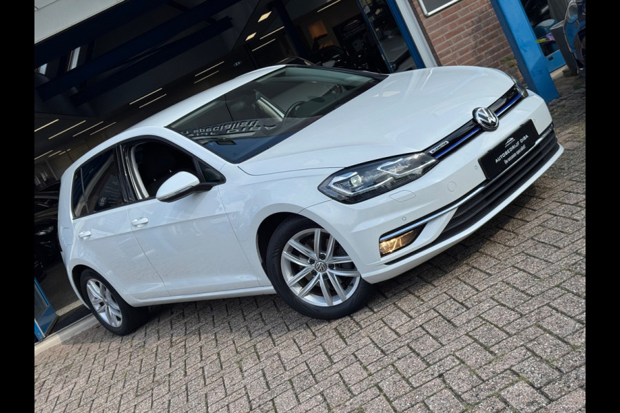 Volkswagen Golf 1.5 TSI Comfortline Business AUT CARPLAY NAP