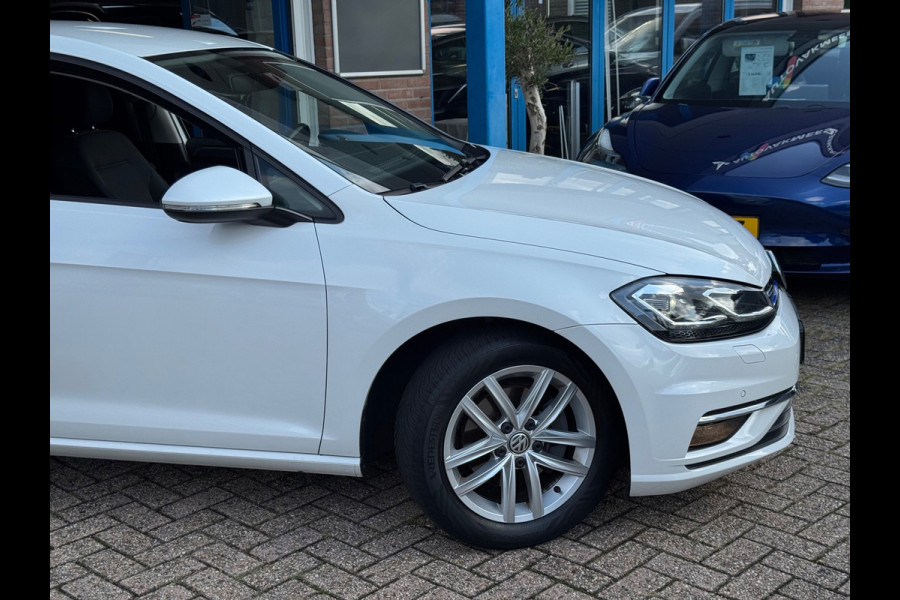 Volkswagen Golf 1.5 TSI Comfortline Business AUT CARPLAY NAP