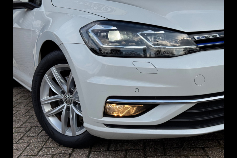 Volkswagen Golf 1.5 TSI Comfortline Business AUT CARPLAY NAP