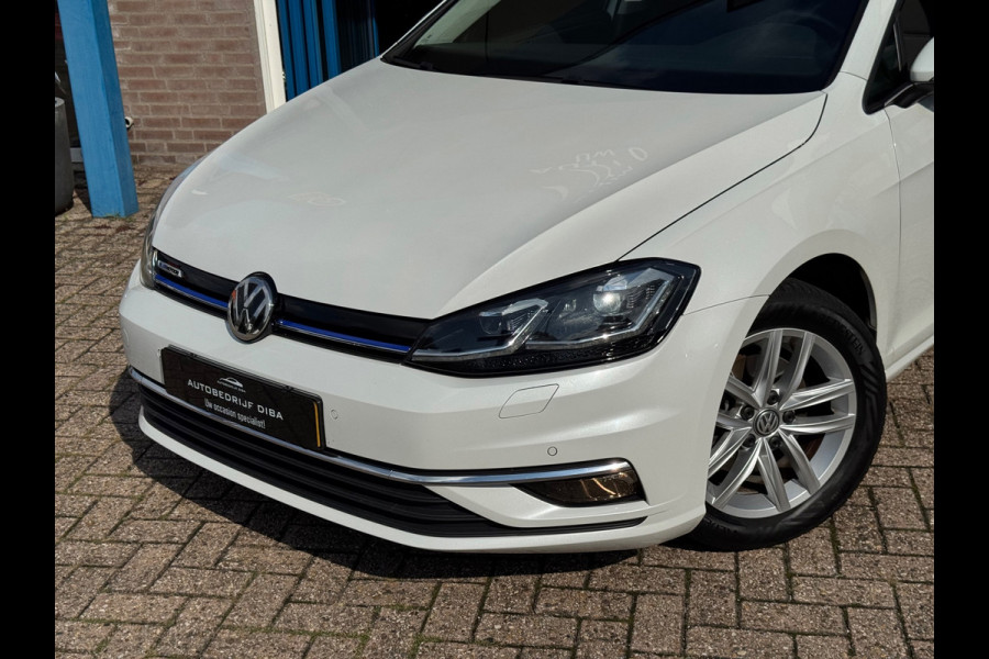Volkswagen Golf 1.5 TSI Comfortline Business AUT CARPLAY NAP