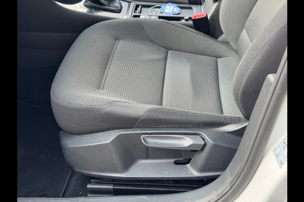 Volkswagen Golf 1.5 TSI Comfortline Business AUT CARPLAY NAP