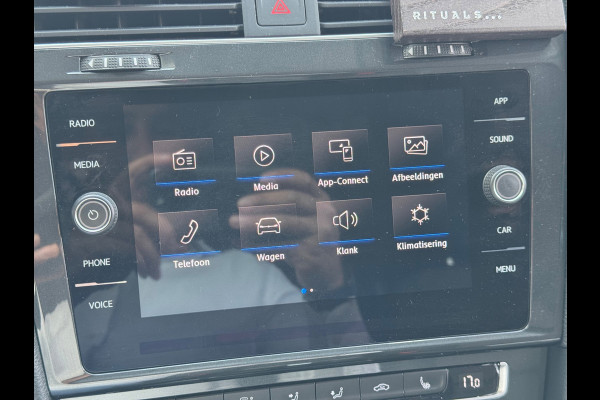 Volkswagen Golf 1.5 TSI Comfortline Business AUT CARPLAY NAP