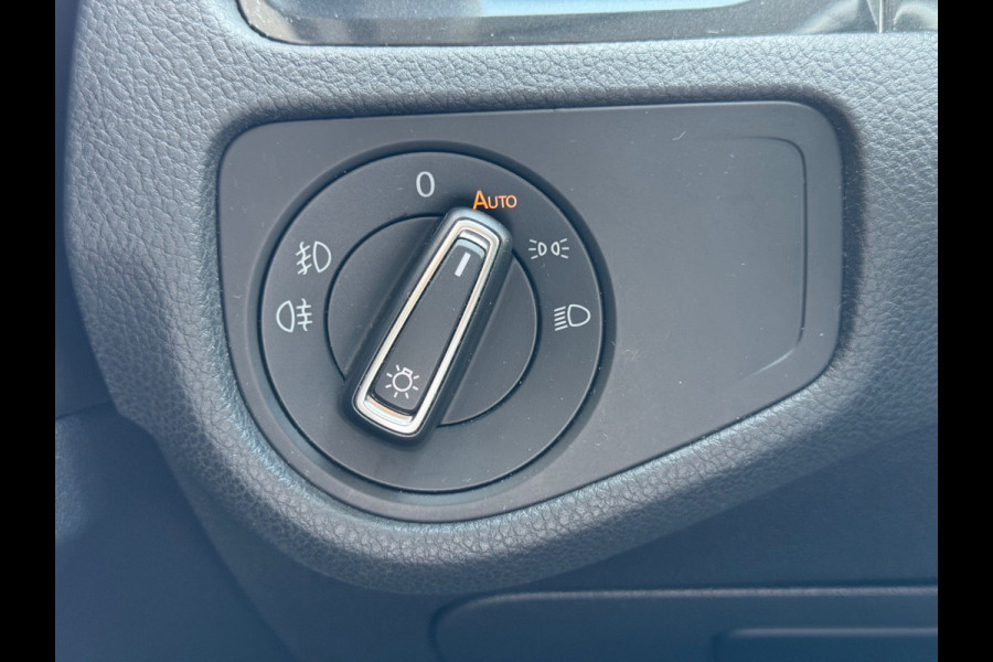 Volkswagen Golf 1.5 TSI Comfortline Business AUT CARPLAY NAP