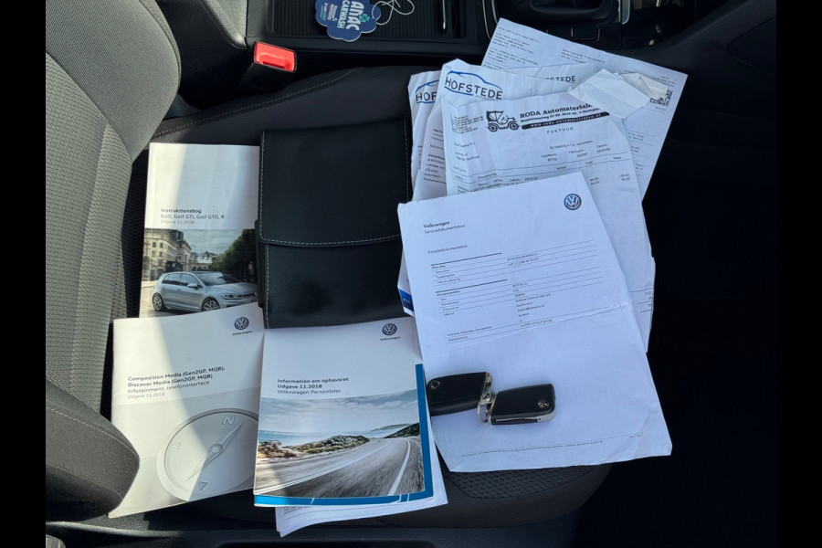 Volkswagen Golf 1.5 TSI Comfortline Business AUT CARPLAY NAP