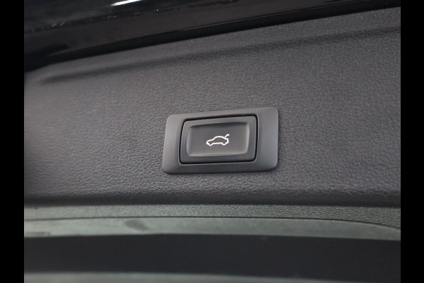 Audi A4 Avant 40 TDI 190 PK AUT. + PANORAMA | AFN. TREKHAAK | LEDER SPORTINTERIEUR | APPLE CARPLAY | STOELVERW.