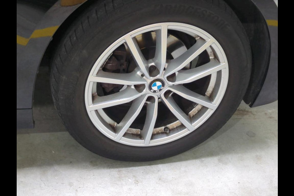 BMW 3 Serie Touring 318i NL-AUTO | PANODAK | PDC | Curved Display