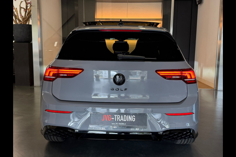 Volkswagen Golf 8.5 1.5 eTSI R-Line Facelift Panorama Camera Nardo