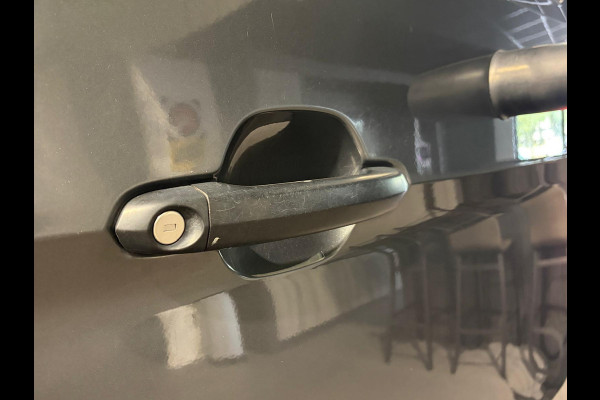 Volkswagen Crafter 35 2.0 TDI L3H3 EURO VI 3-Zits | Camera | Airco | Dak ventilatie | Cruise |
