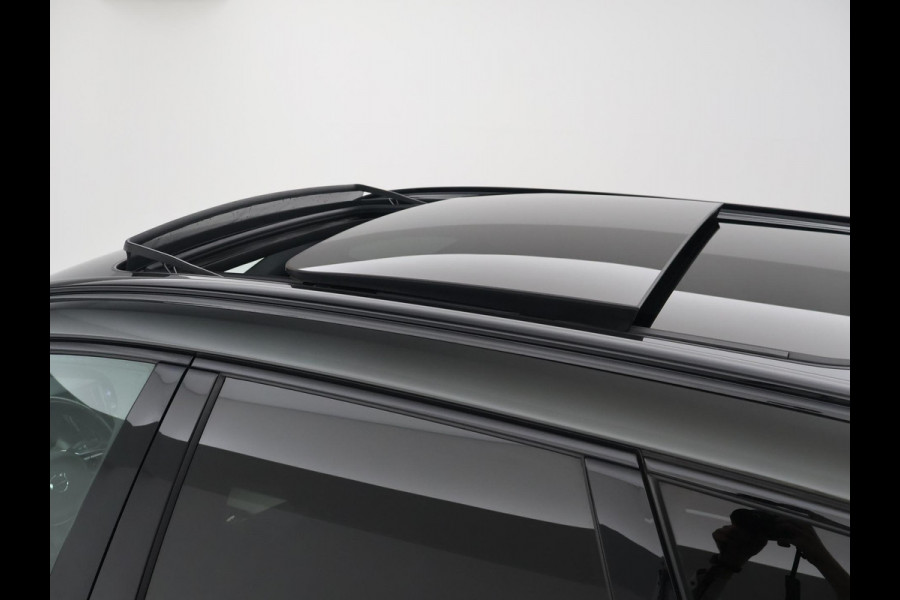 Volvo XC60 2.0 T6 RECHARGE 340 PK R-DESIGN + 21 INCH | TREKHAAK | PANORAMA | ADAPTIVE CRUISE | HK | CAMERA