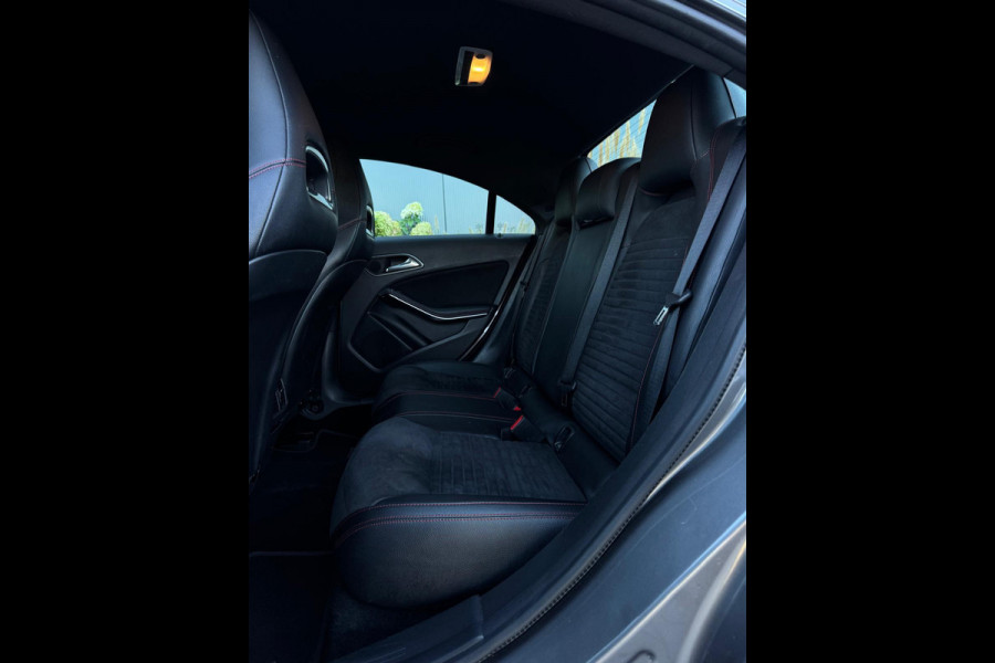 Mercedes-Benz CLA-Klasse 180 AMG Night NAVI|LEDER|LED|SPORTVELGEN|CR CONTROL