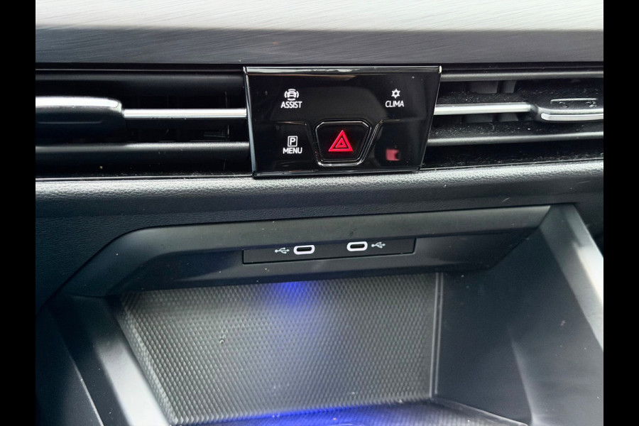Volkswagen Golf 1.5 eTSI R-Line Pano/Memory/HuD